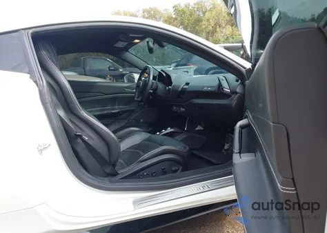 2017 Ferrari 488 Gtb z USA, uszkodzony, nr VIN ZFF79ALA2H0224625